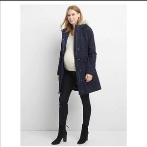 Gap primaloft maternity jacket